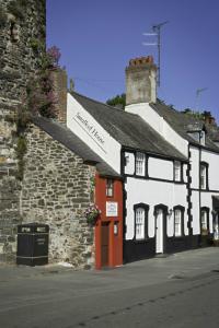 Smallest House in Great Britain, Conwy The smallest house in Great Britain situated in Conwy, North Wales